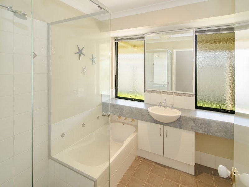 9 Mussel Court, Geographe WA 6280