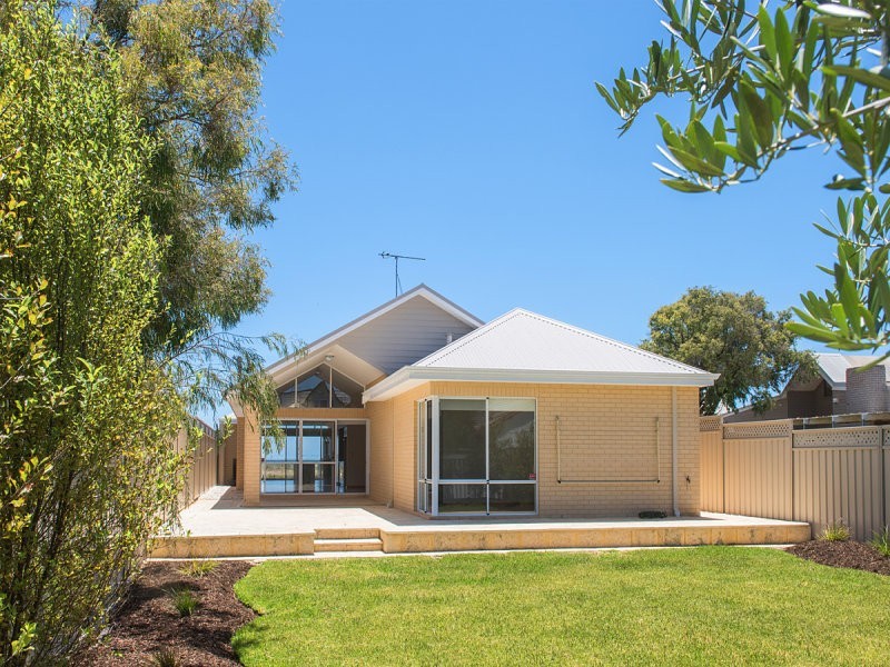 930 Geographe Bay Road, Geographe WA 6280