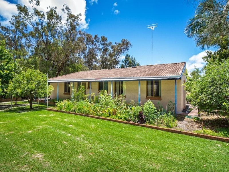 69 Cookworthy Road, Broadwater WA 6280