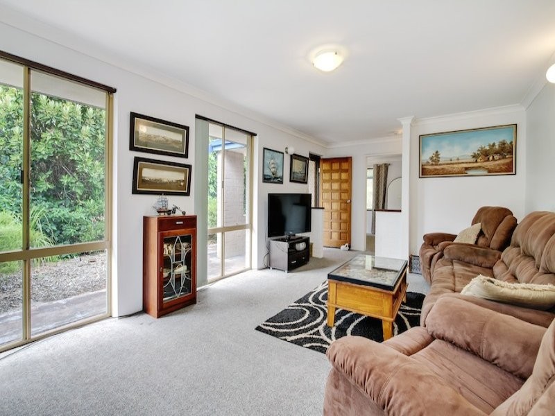 69 Cookworthy Road, Broadwater WA 6280