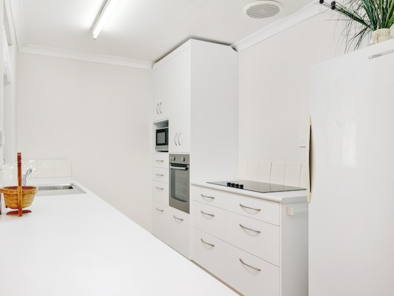 69 Cookworthy Road, Broadwater WA 6280