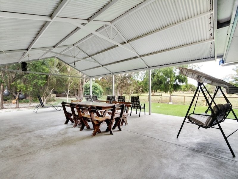 69 Cookworthy Road, Broadwater WA 6280