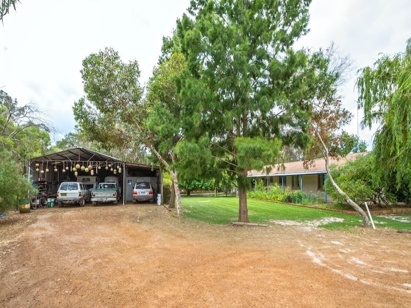 69 Cookworthy Road, Broadwater WA 6280