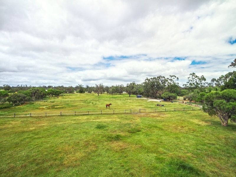 69 Cookworthy Road, Broadwater WA 6280