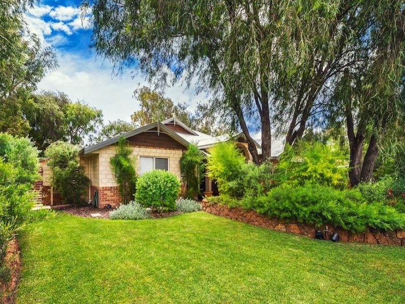 9 Lincoln Street, Abbey WA 6280