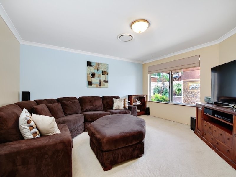 9 Lincoln Street, Abbey WA 6280