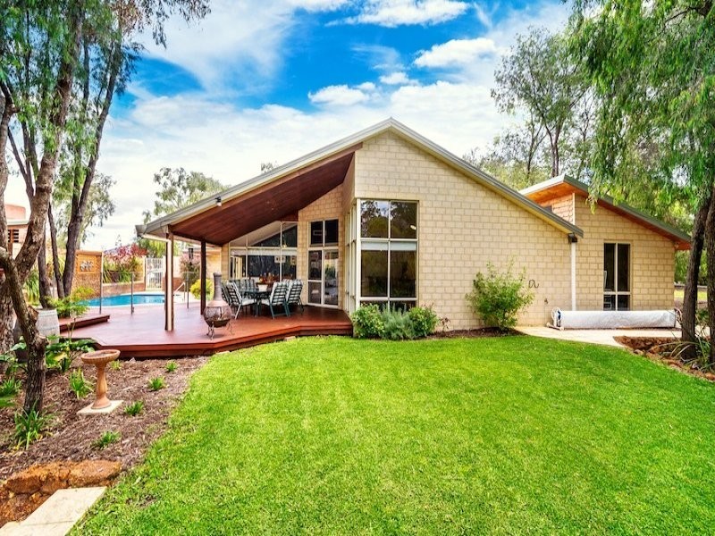 9 Lincoln Street, Abbey WA 6280