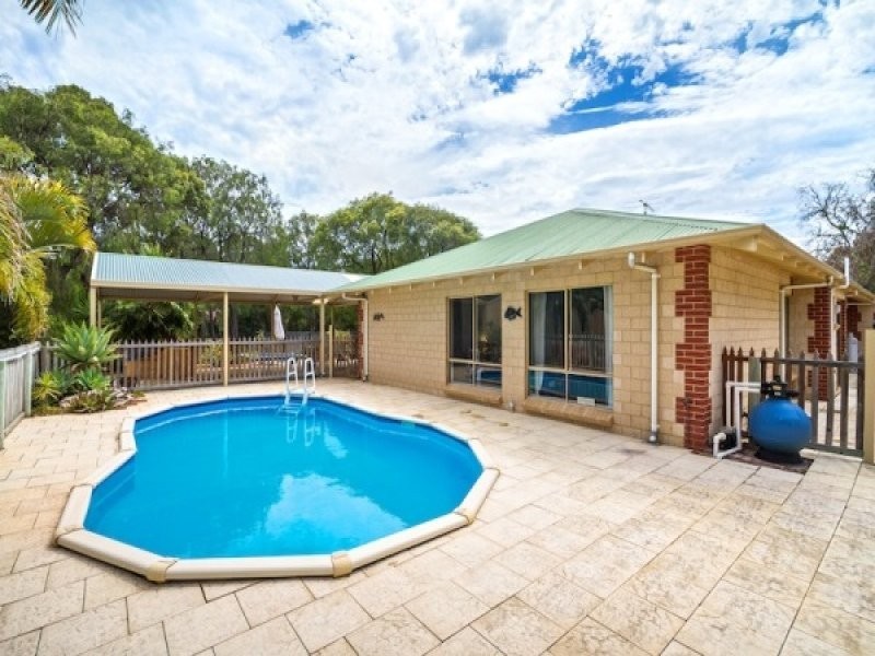 46 Kalgaritch Avenue, West Busselton WA 6280