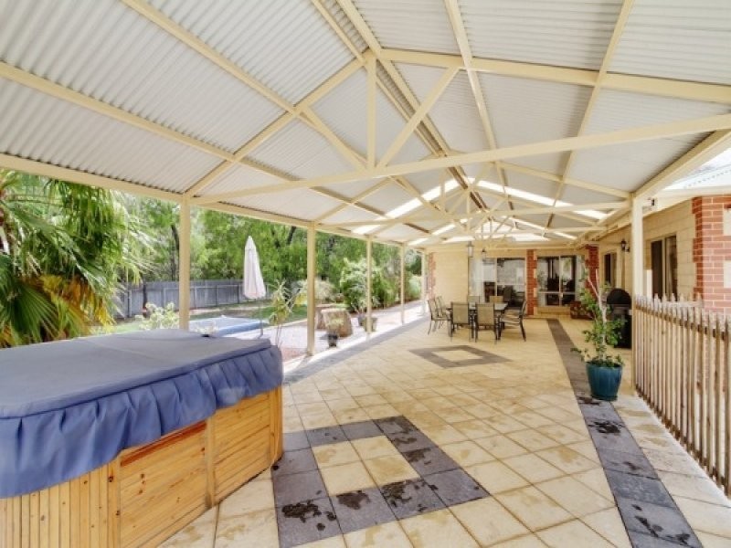 46 Kalgaritch Avenue, West Busselton WA 6280