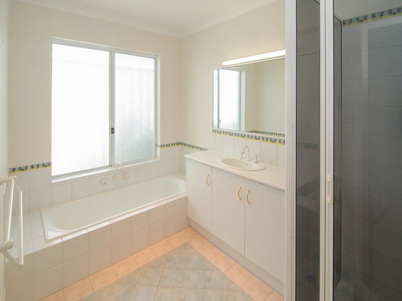 5 Pebble Drive, Geographe WA 6280