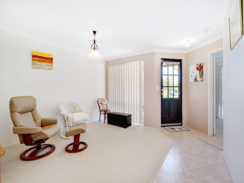 8 Captain Gill Brace, Broadwater WA 6280
