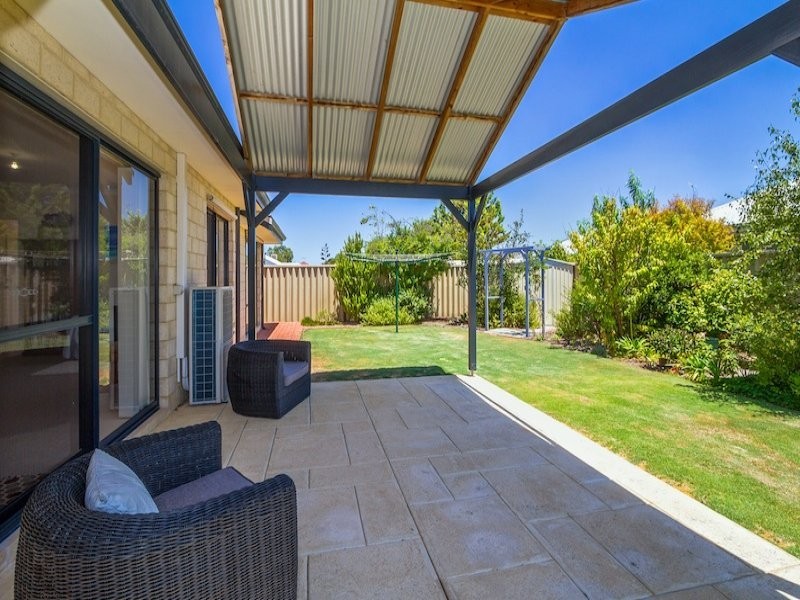8 Captain Gill Brace, Broadwater WA 6280