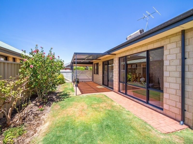 8 Captain Gill Brace, Broadwater WA 6280