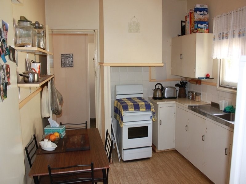 7 Backhouse Street, West Busselton WA 6280