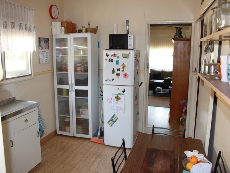 7 Backhouse Street, West Busselton WA 6280