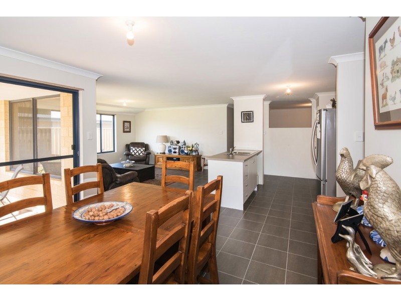 20 Gigondas Street, Yalyalup WA 6280