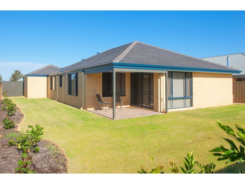 20 Gigondas Street, Yalyalup WA 6280