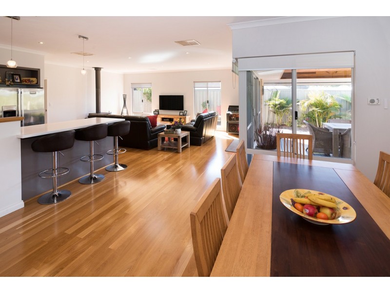 14 Edith Cowan Court, Abbey WA 6280