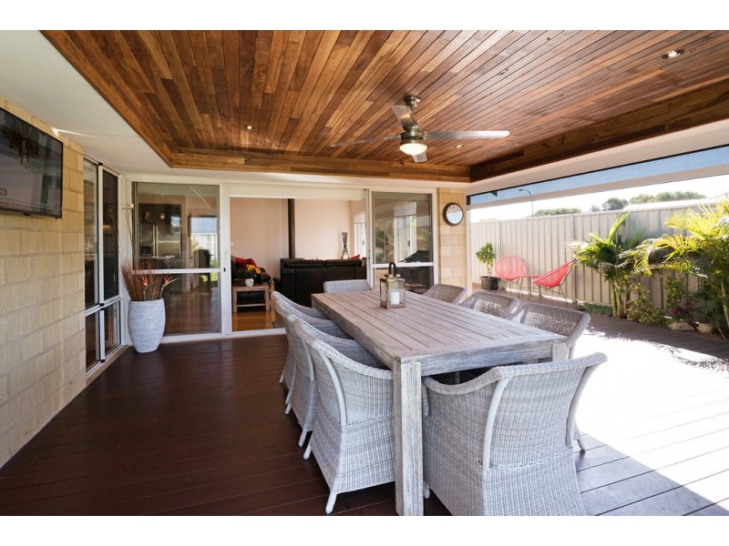 14 Edith Cowan Court, Abbey WA 6280