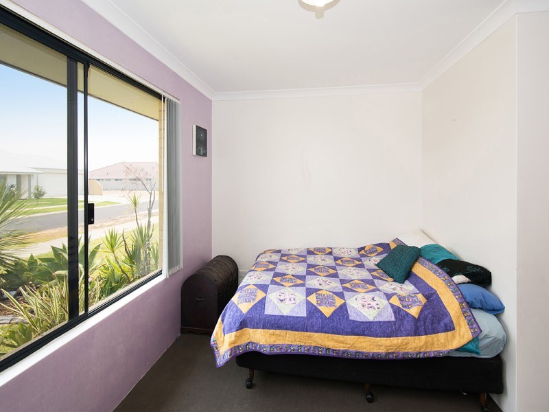 8 Lavender Gardens, Yalyalup WA 6280