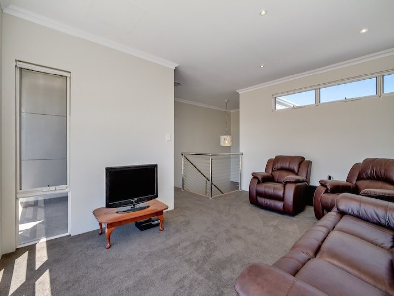 24 Burgee Cove, Geographe WA 6280