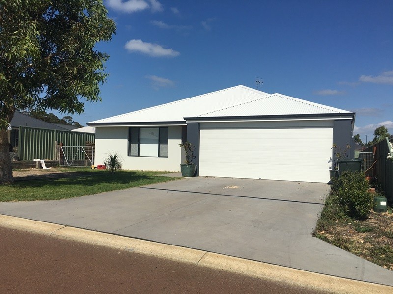 11 Tamarix Crescent, Margaret River WA 6285