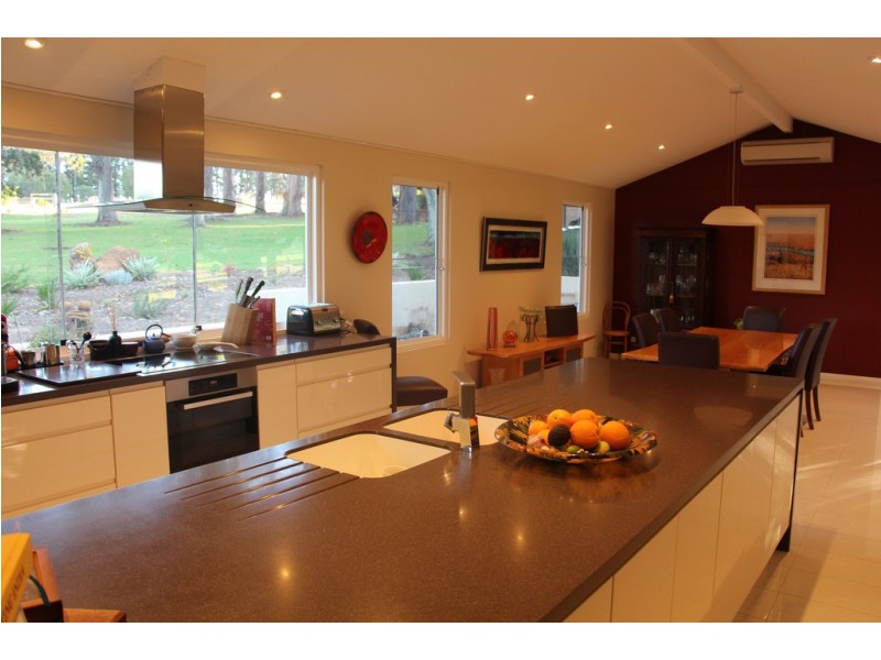 115 Bridgelands Road, Rosa Glen WA 6285