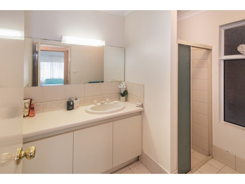 3/8 Orchid Court, Geographe WA 6280