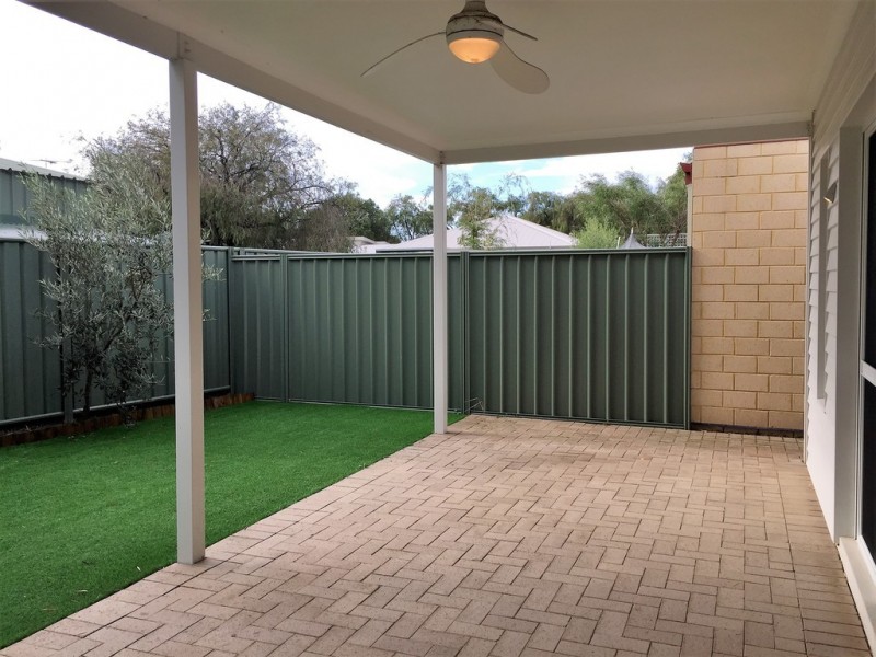 8/3 Spindrift Cove, Quindalup WA 6281