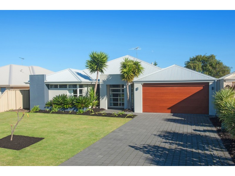 4 Beachfields Drive, Broadwater WA 6280