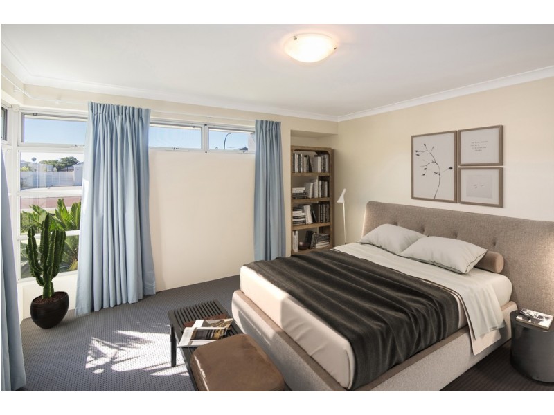 4 Beachfields Drive, Broadwater WA 6280