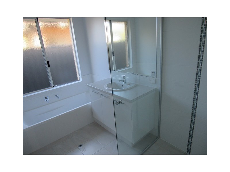 142 Dunsborough Lakes Drive, Dunsborough WA 6281