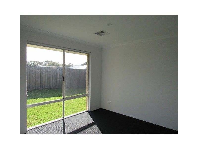 142 Dunsborough Lakes Drive, Dunsborough WA 6281