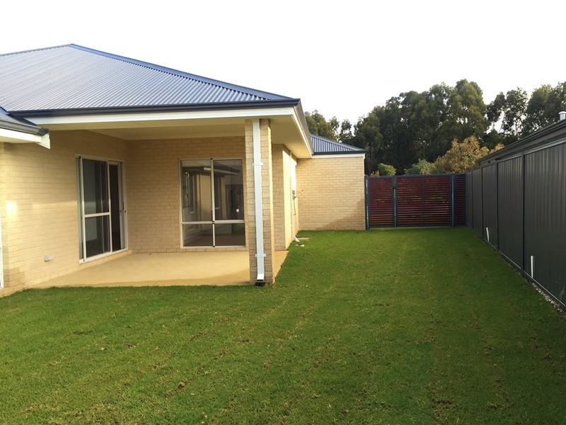 142 Dunsborough Lakes Drive, Dunsborough WA 6281