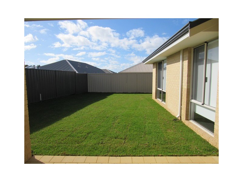 142 Dunsborough Lakes Drive, Dunsborough WA 6281