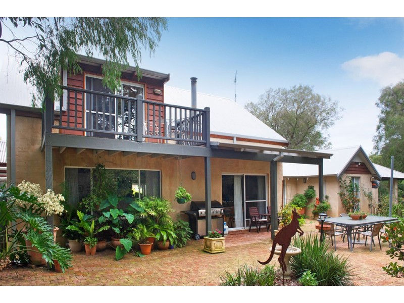 9 Wallaby Gardens, West Busselton WA 6280