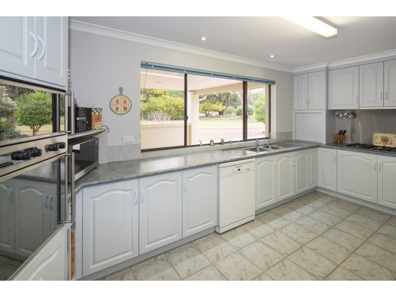 278 Chapman Hill Road, Ambergate WA 6280