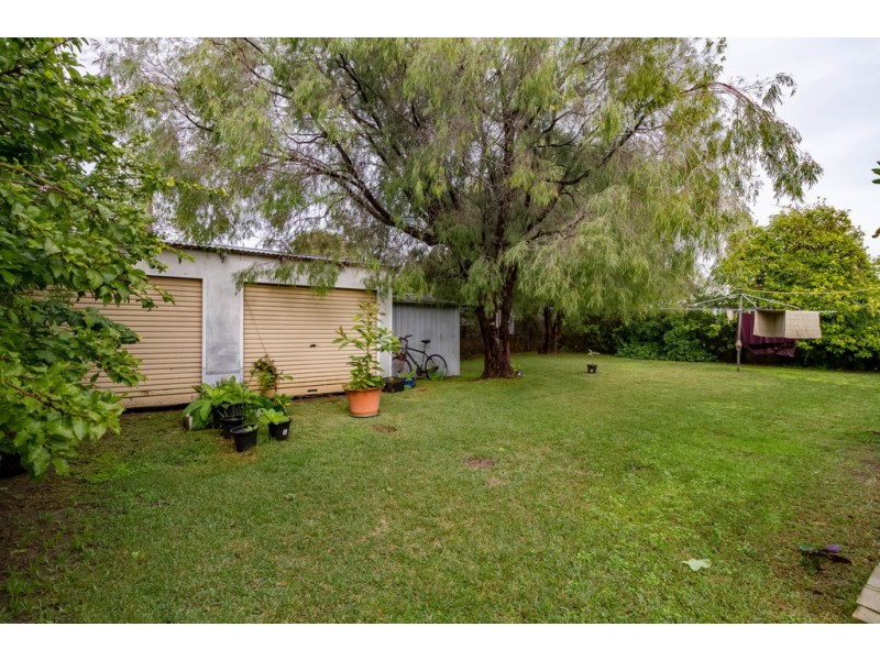 6 Rose Street, Broadwater WA 6280