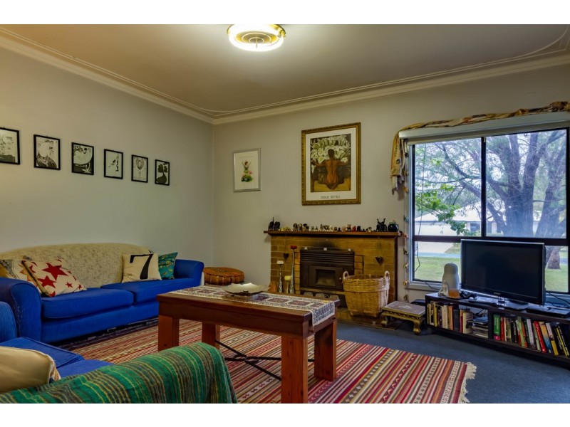 6 Rose Street, Broadwater WA 6280