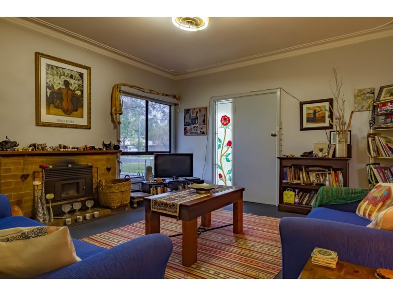 6 Rose Street, Broadwater WA 6280