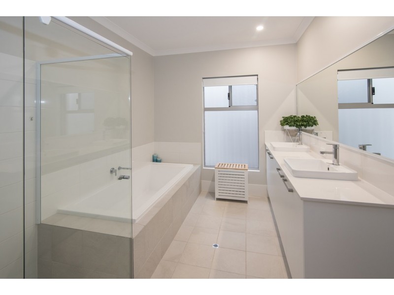 20 Serpentine Bend, Yalyalup WA 6280