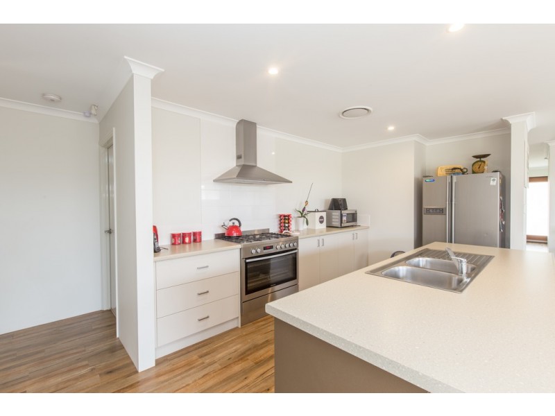 101 Hawker Approach, Yalyalup WA 6280