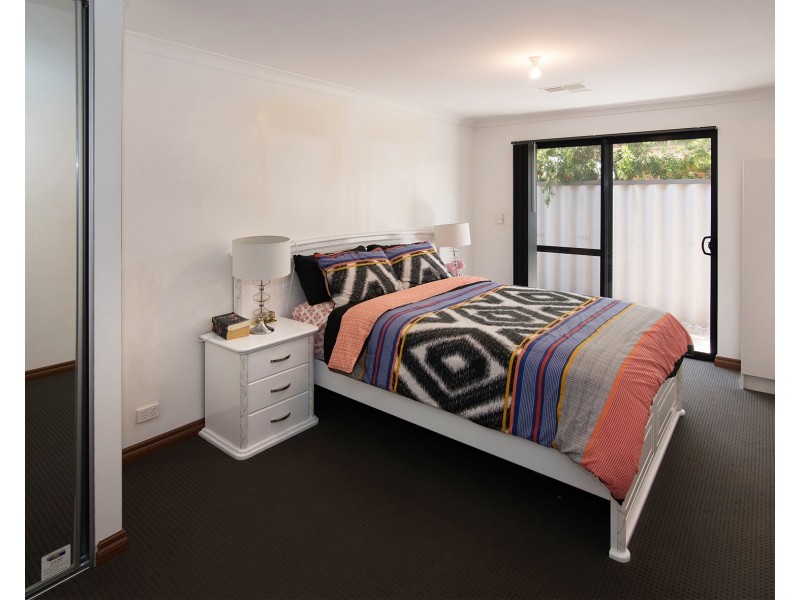 5 Bourke Way, Broadwater WA 6280