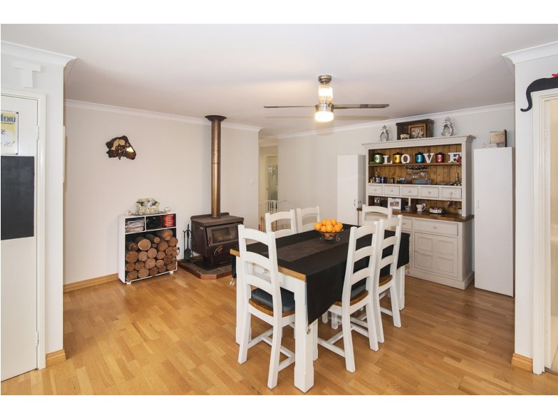 21 Lorikeet Loop, Broadwater WA 6280