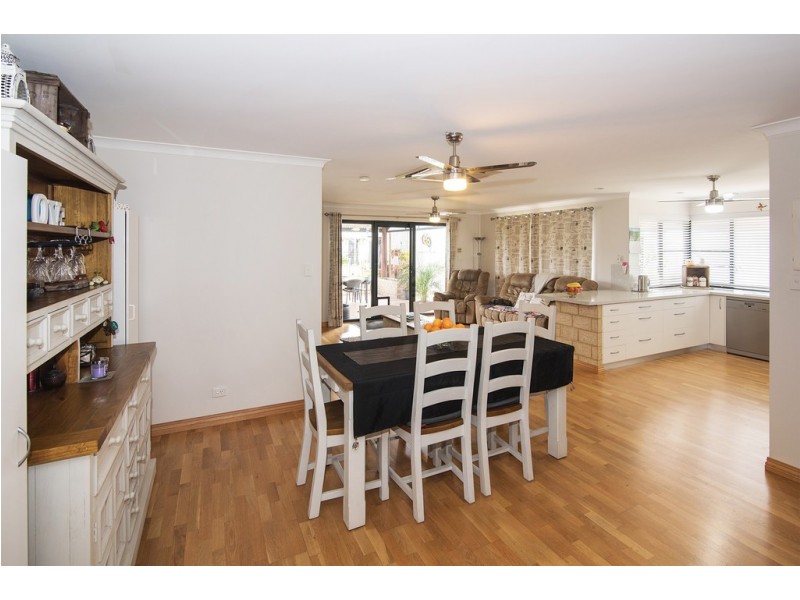 21 Lorikeet Loop, Broadwater WA 6280