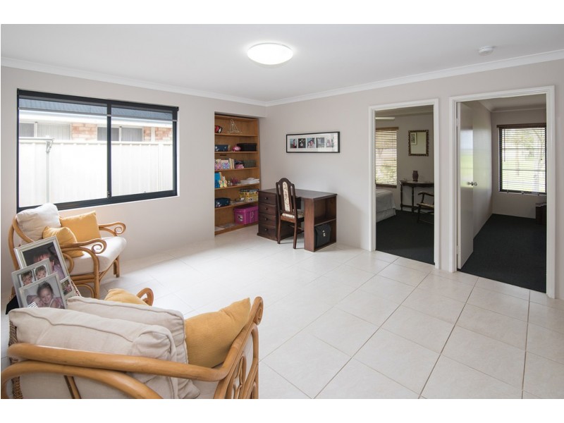 14 Pebble Drive, Geographe WA 6280