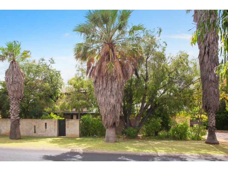 12 Fairway Drive, West Busselton WA 6280