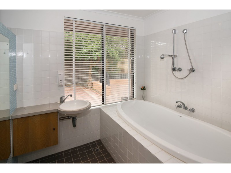 12 Fairway Drive, West Busselton WA 6280