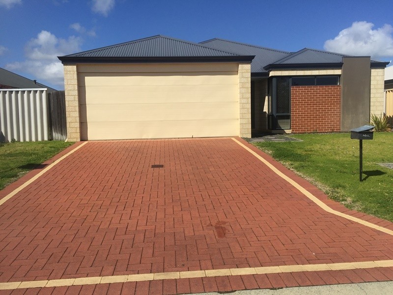 16 Provincia Parade, Yalyalup WA 6280