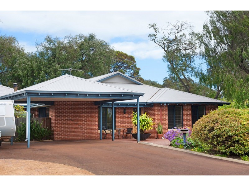 2 Canterbury Place, West Busselton WA 6280